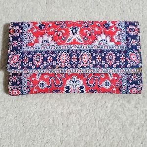 Basic Wallet made in Dubai